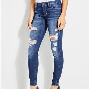 Guess sexy curve distressed jeans